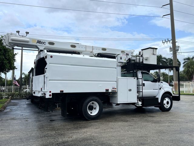 2019 Ford F750 w/ Altec LR7 56, 56 ft  Forestry Bucket - 23065766 - 12
