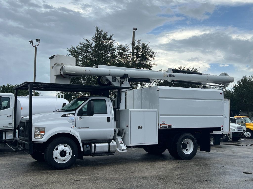 2019 Ford F750 w/ Altec LR7 56, 56 ft  Forestry Bucket - 23065766 - 17