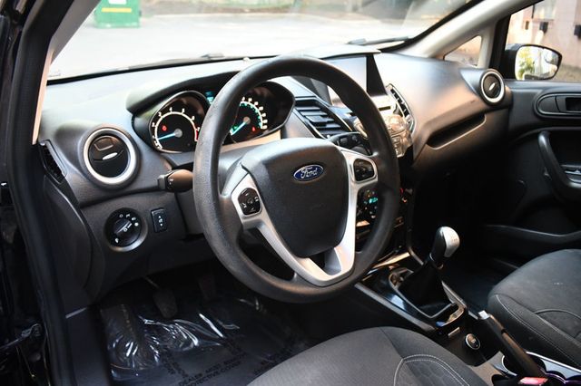 2019 Ford Fiesta SE Hatch - 23026826 - 15