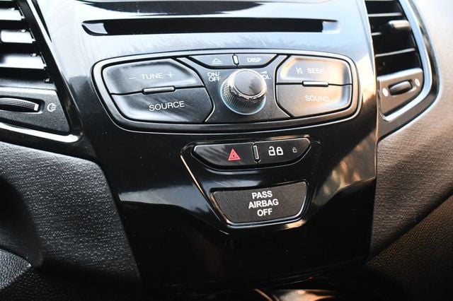 2019 Ford Fiesta SE Hatch - 23026826 - 19