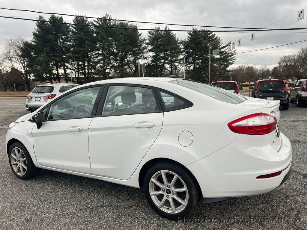 2019 Ford Fiesta SE Sedan - 22789570 - 5