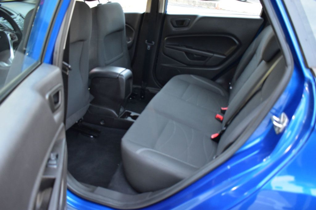 2019 Ford Fiesta SE Sedan - 22947182 - 18