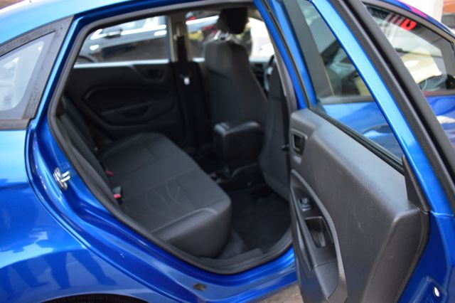 2019 Ford Fiesta SE Sedan - 22947182 - 23