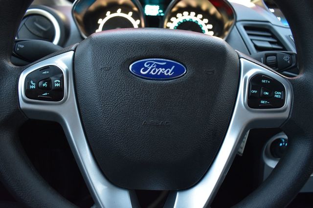 2019 Ford Fiesta SE Sedan - 22947182 - 24