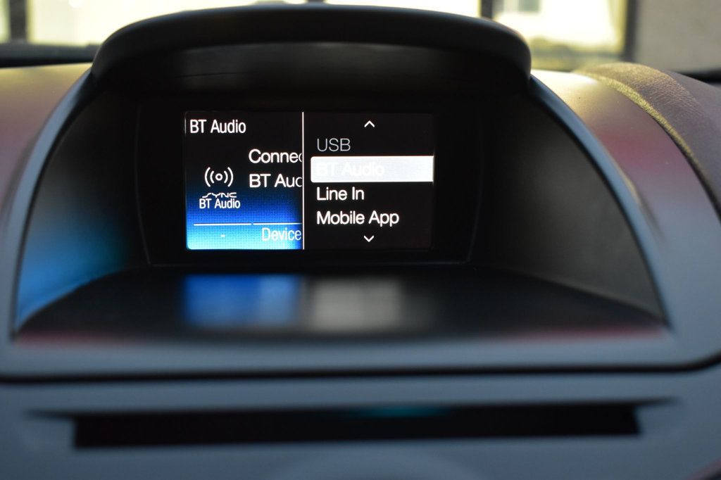 2019 Ford Fiesta SE Sedan - 22947182 - 28