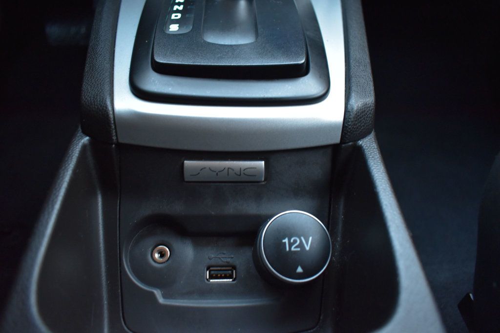 2019 Ford Fiesta SE Sedan - 22947182 - 35