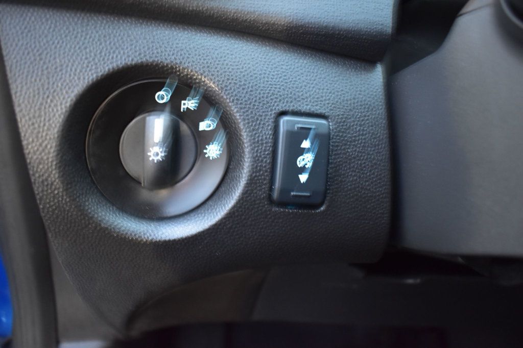 2019 Ford Fiesta SE Sedan - 22947182 - 38