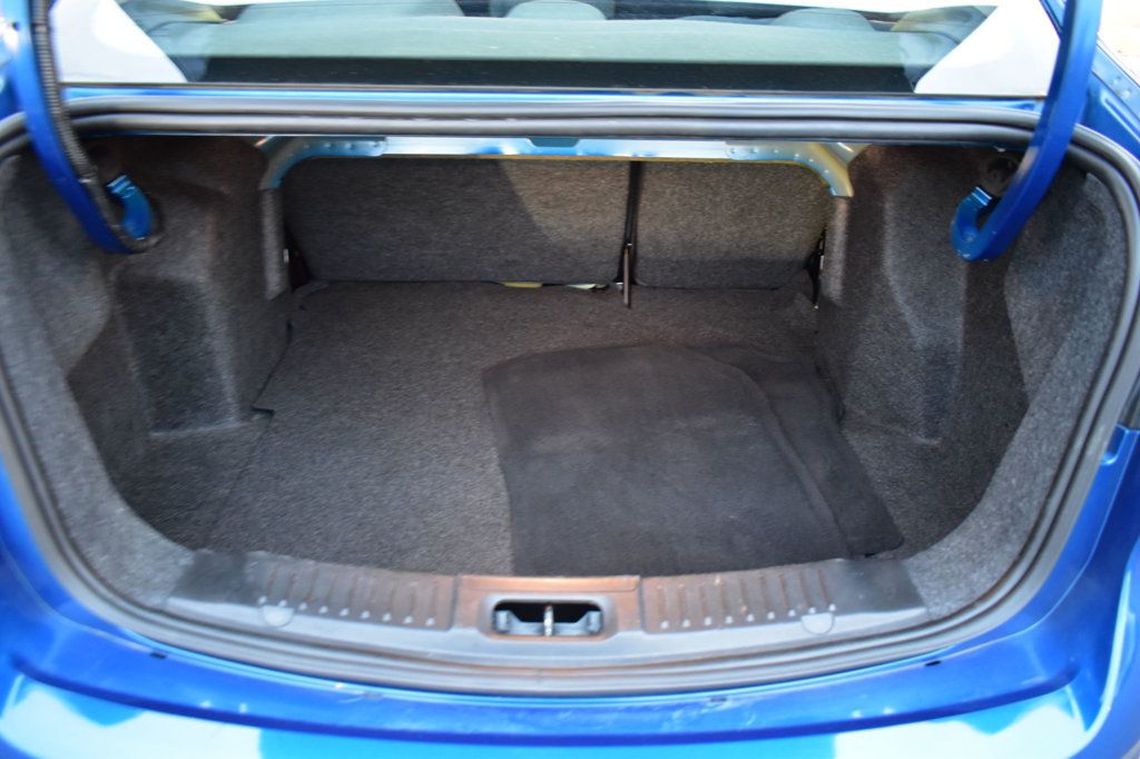 2019 Ford Fiesta SE Sedan - 22947182 - 41