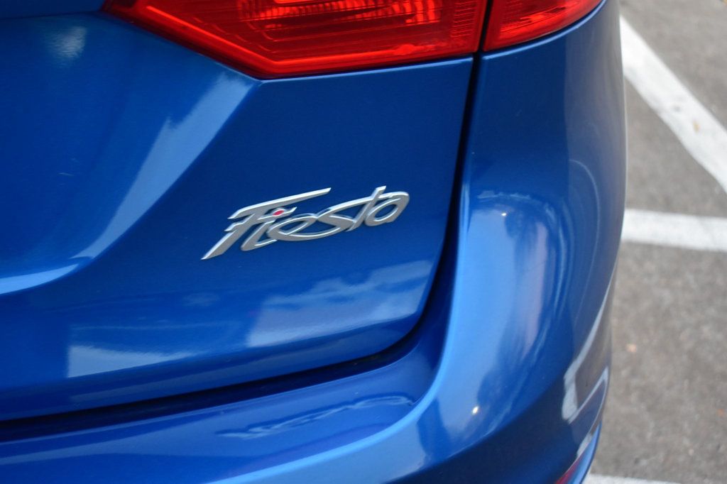 2019 Ford Fiesta SE Sedan - 22947182 - 43