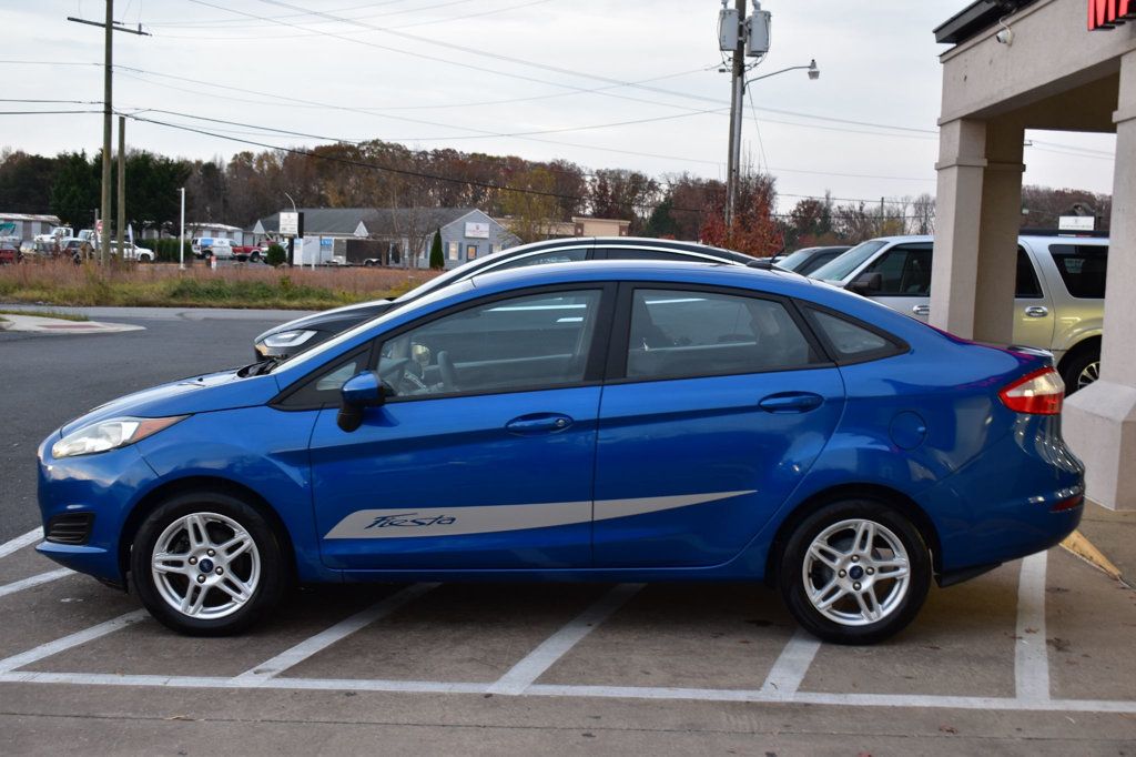 2019 Ford Fiesta SE Sedan - 22947182 - 4