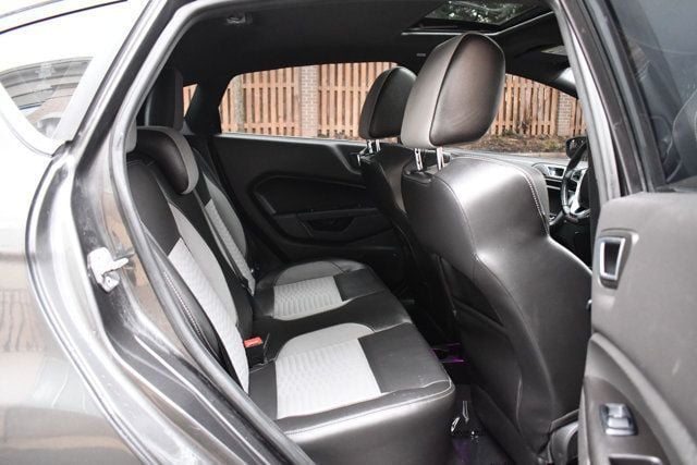 2019 Ford Fiesta ST Hatch - 22980764 - 16