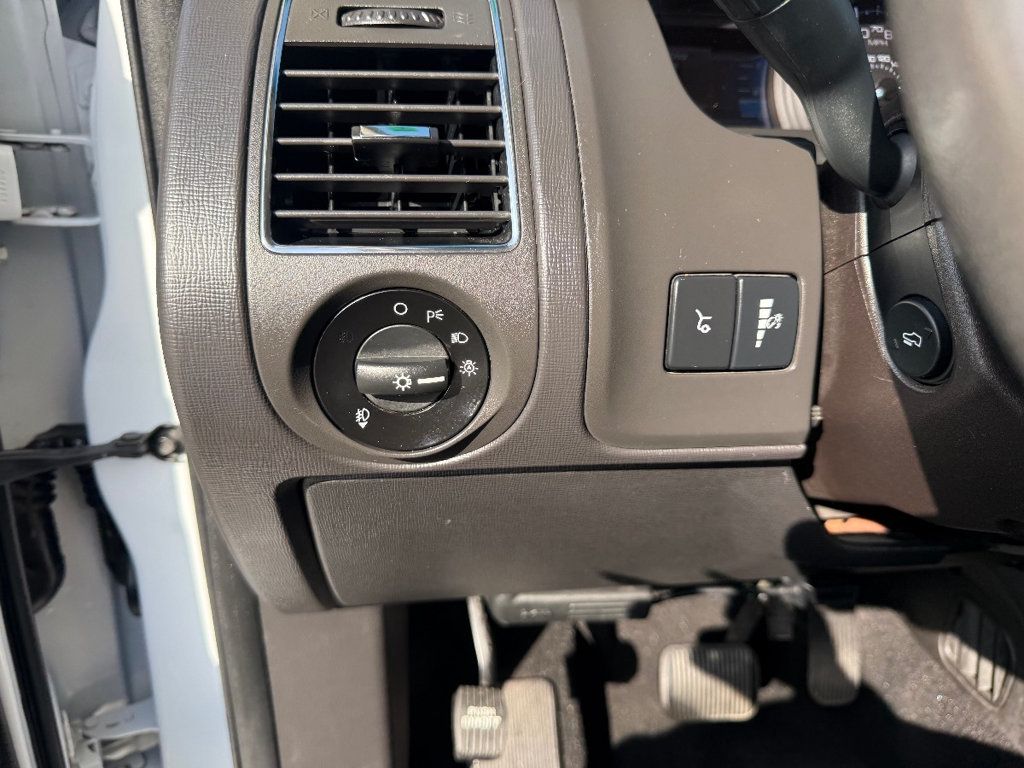 2019 Ford Flex SEL FWD - 22849880 - 18