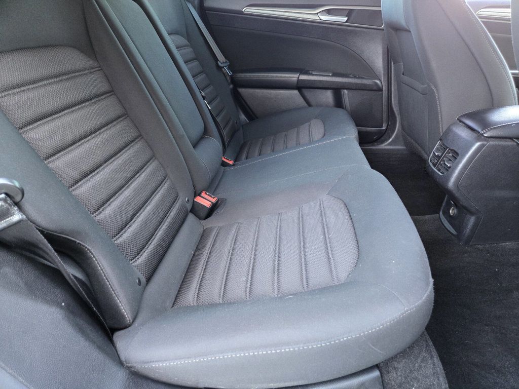 2019 Ford Fusion SE FWD - 22978259 - 11