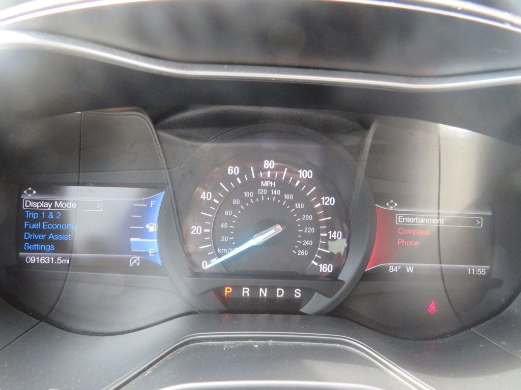 Ford Fusion photo 9