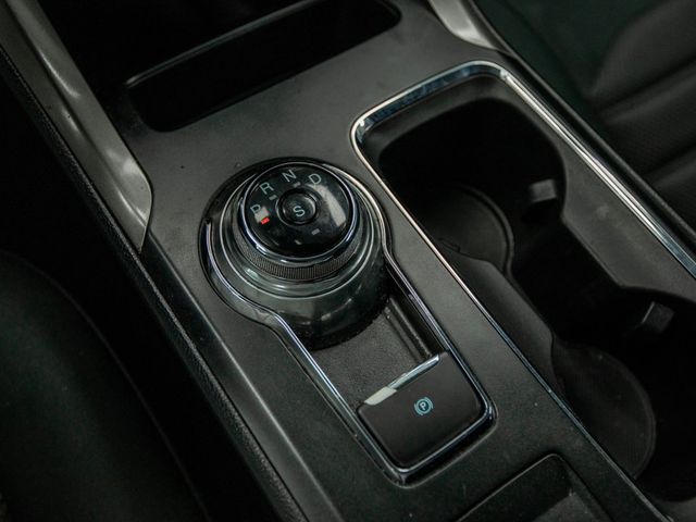 2019 Ford Fusion SE FWD - 22985430 - 17