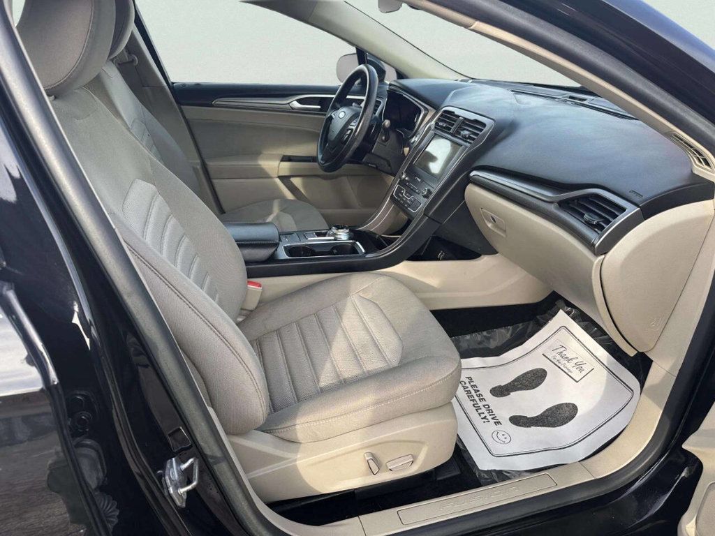 2019 Ford Fusion SE FWD - 22958717 - 12