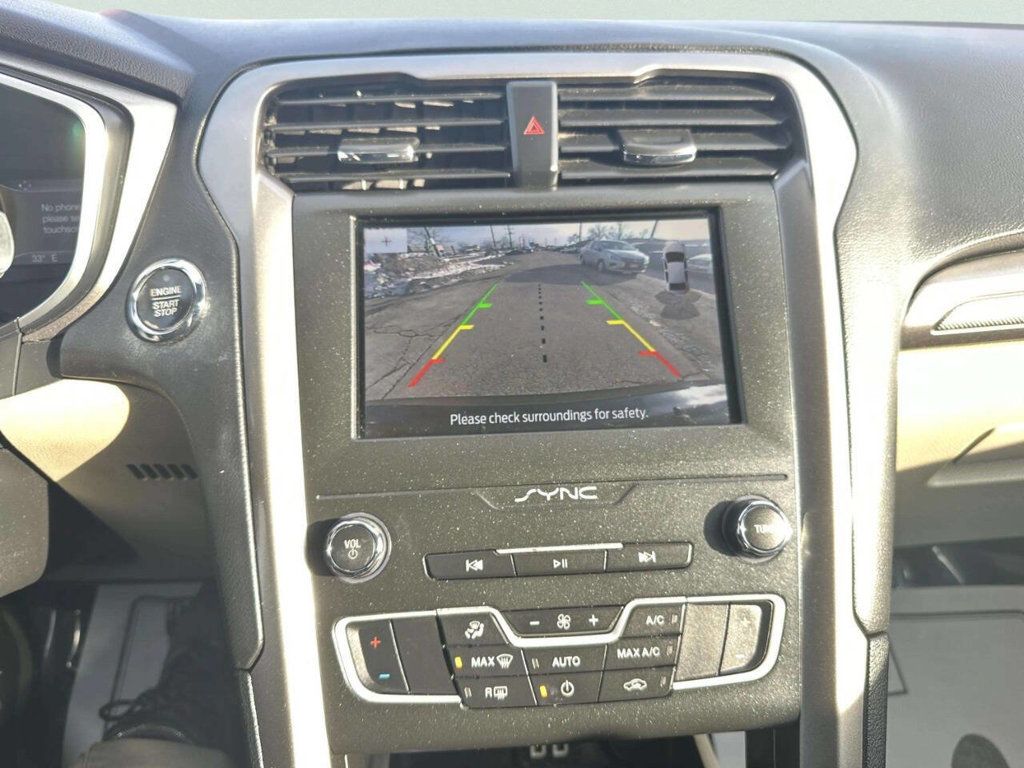 2019 Ford Fusion SE FWD - 22958717 - 21