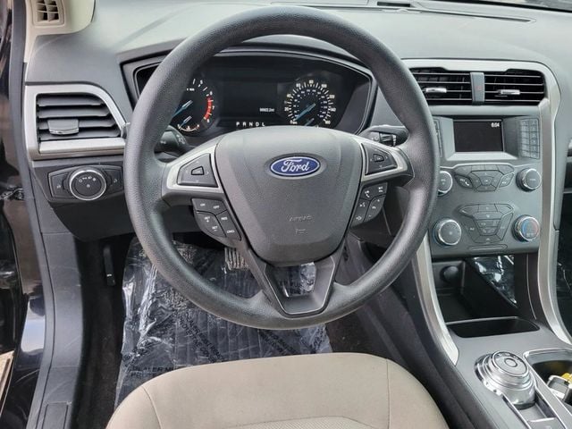 2019 Ford Fusion S Sedan 4D - 22985716 - 5