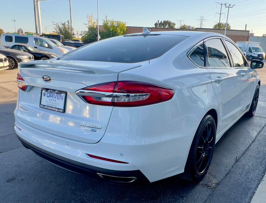 2019 Ford Fusion Titanium AWD - 22621392 - 4