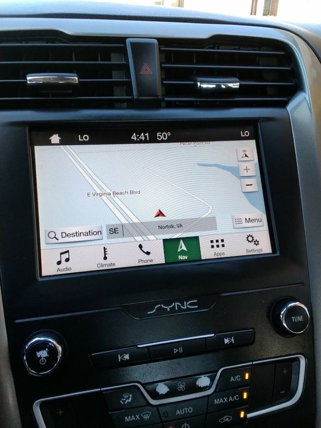 2019 Ford Fusion Hybrid SE FWD - 23036482 - 16