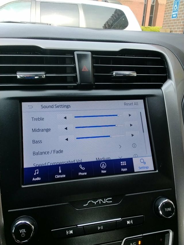2019 Ford Fusion Hybrid SE FWD - 23046251 - 18