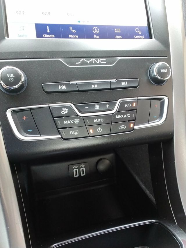 2019 Ford Fusion Hybrid SE FWD - 23046251 - 23