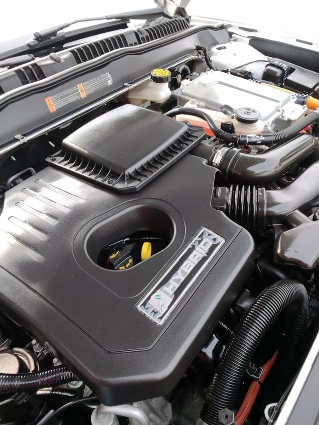2019 Ford Fusion Hybrid SE FWD - 23046251 - 28