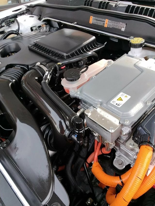 2019 Ford Fusion Hybrid SE FWD - 23046251 - 29