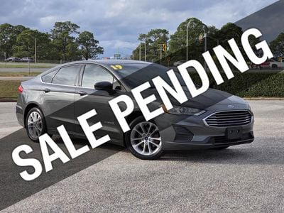 2019 Ford Fusion Hybrid - 3FA6P0LU2KR157011