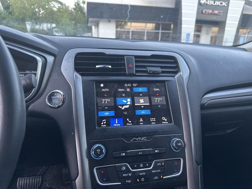 2019 Ford Fusion Hybrid SE FWD - 22410669 - 9