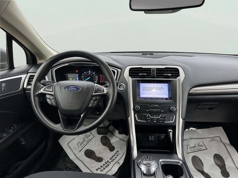 2019 Ford Fusion Hybrid SE FWD - 23025310 - 16