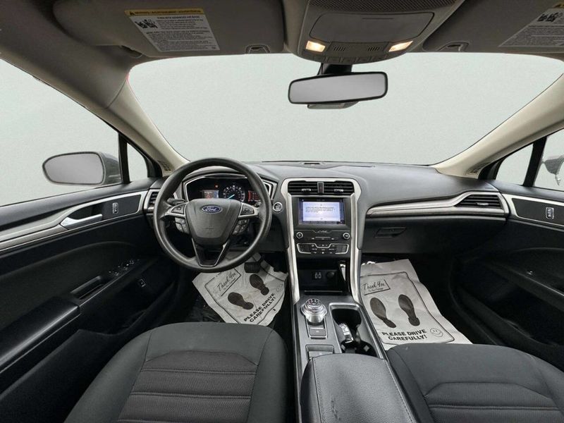 2019 Ford Fusion Hybrid SE FWD - 23025310 - 17