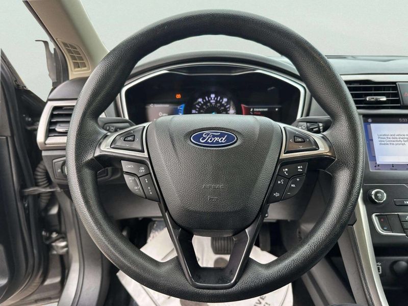 2019 Ford Fusion Hybrid SE FWD - 23025310 - 20
