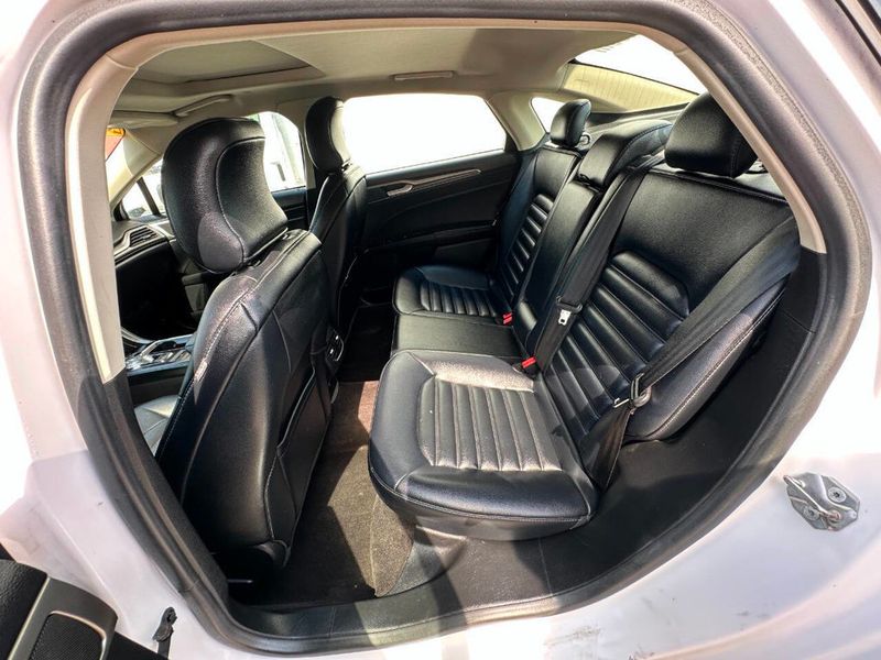 2019 Ford Fusion Hybrid SEL FWD - 22883874 - 17