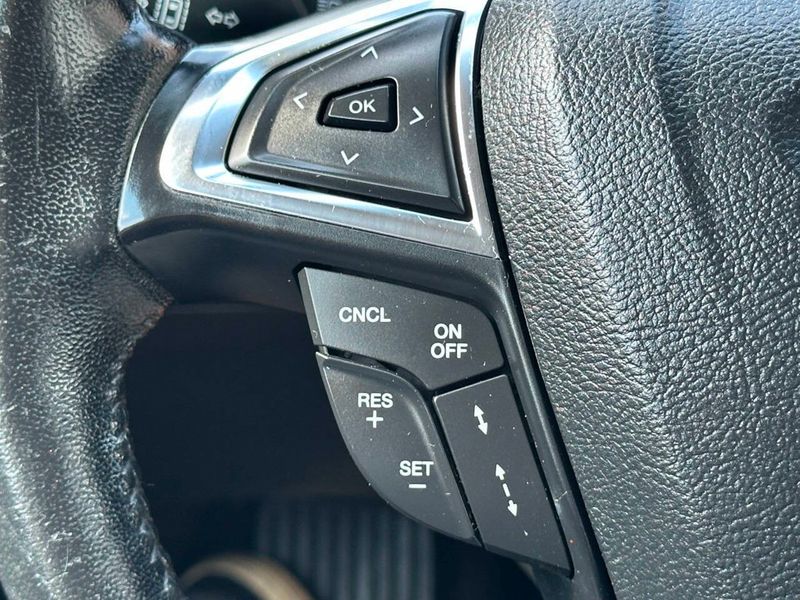 2019 Ford Fusion Hybrid SEL FWD - 22883874 - 29