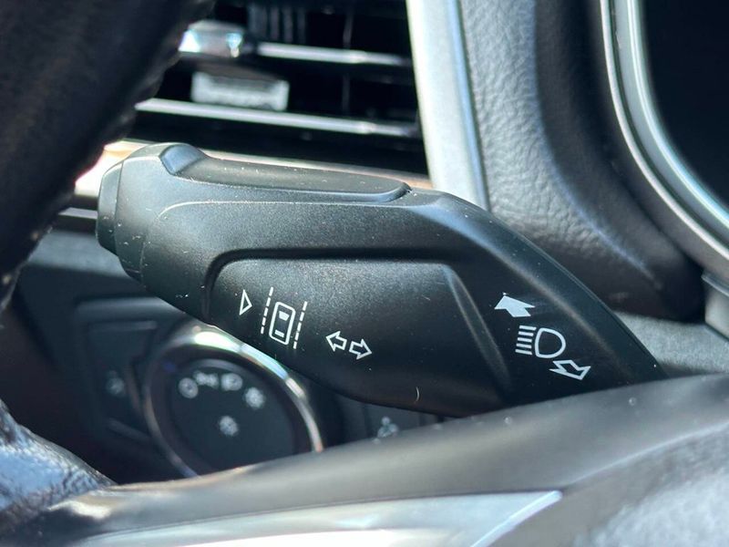 2019 Ford Fusion Hybrid SEL FWD - 22883874 - 30