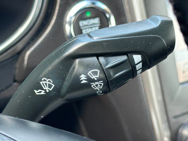 2019 Ford Fusion Hybrid SEL FWD - 22883874 - 31