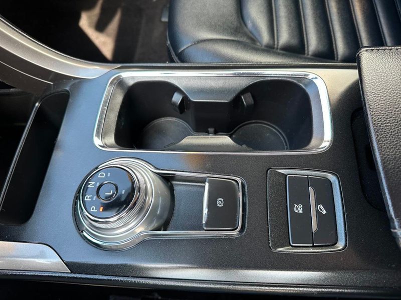 2019 Ford Fusion Hybrid SEL FWD - 22883874 - 41