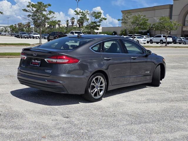 2019 Ford Fusion Titanium's photo