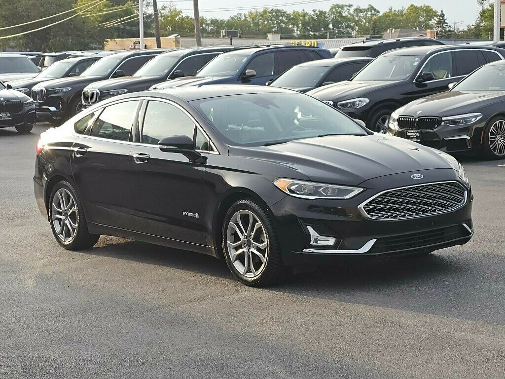 2019 Ford Fusion Hybrid Titanium photo 11