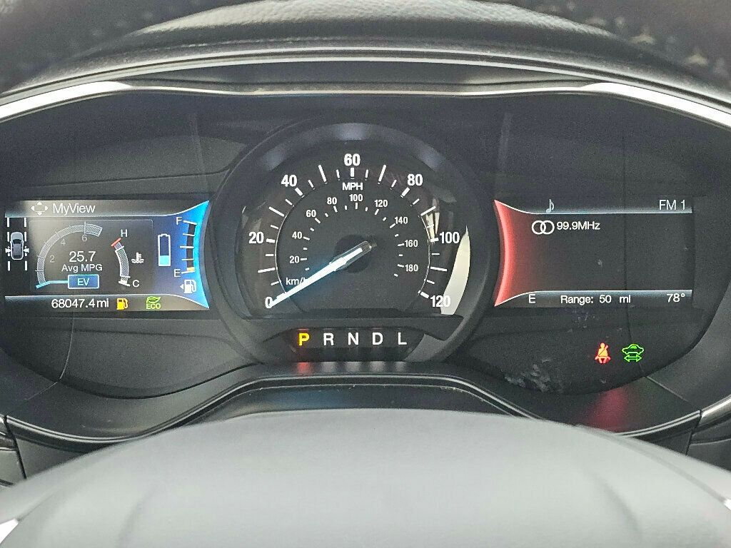 2019 Ford Fusion Hybrid Titanium photo 22