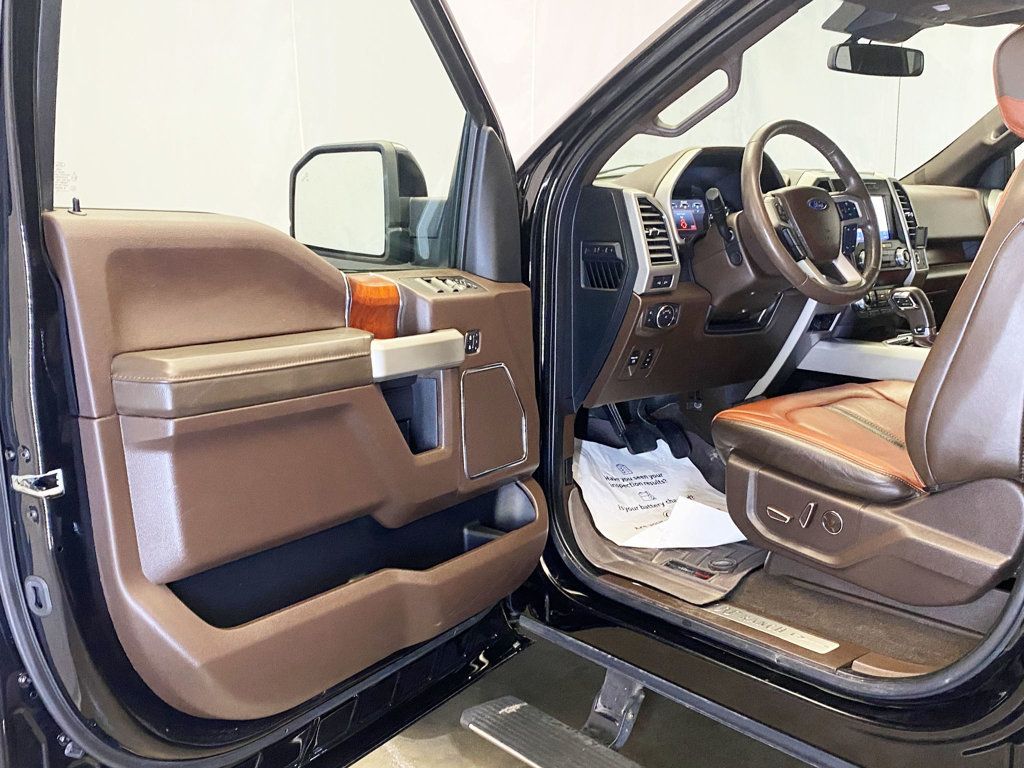 2019 Ford F-150 King Ranch 4WD SuperCrew 5.5' Box - 22915828 - 24