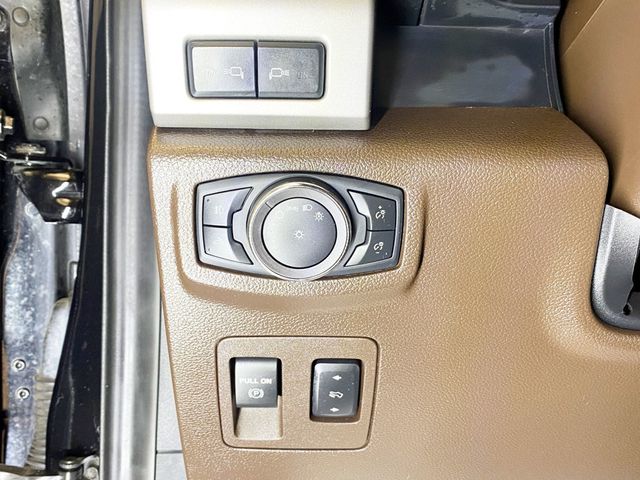 2019 Ford F-150 King Ranch 4WD SuperCrew 5.5' Box - 22915828 - 31