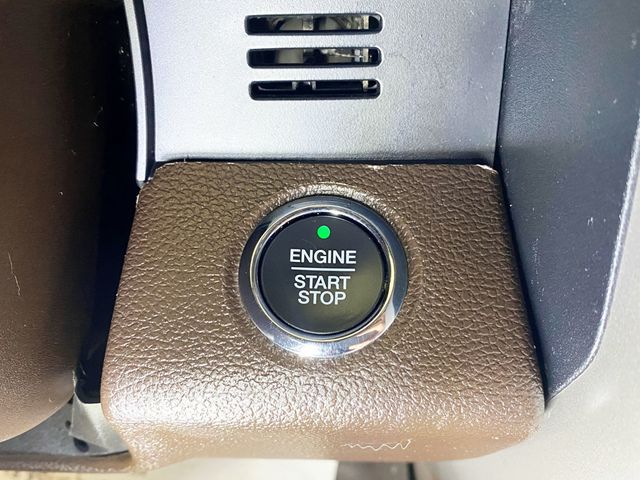 2019 Ford F-150 King Ranch 4WD SuperCrew 5.5' Box - 22915828 - 37