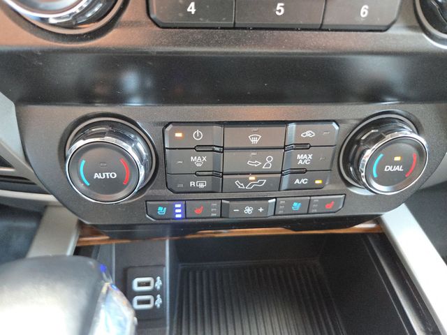 2019 Ford F-150 Lariat - 23082322 - 28