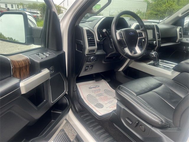2019 Ford F-150 Lariat photo 11