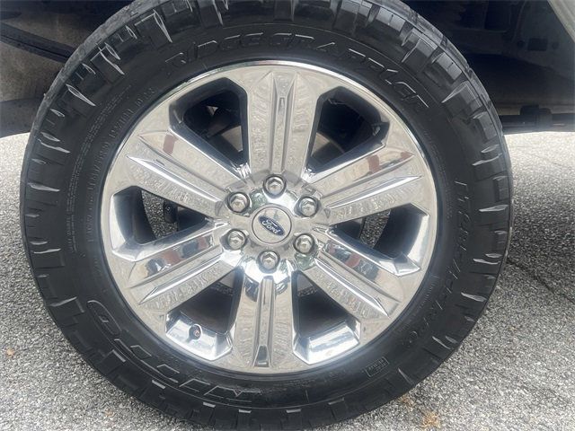 2019 Ford F-150 Lariat photo 17