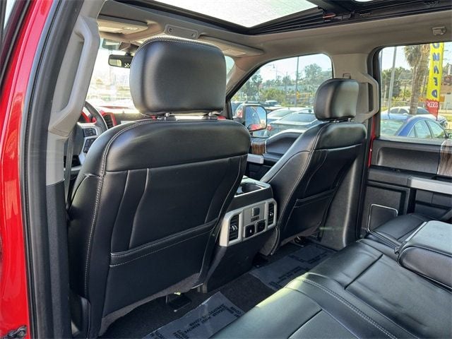 2019 Ford F-150 Lariat - 22667535 - 24