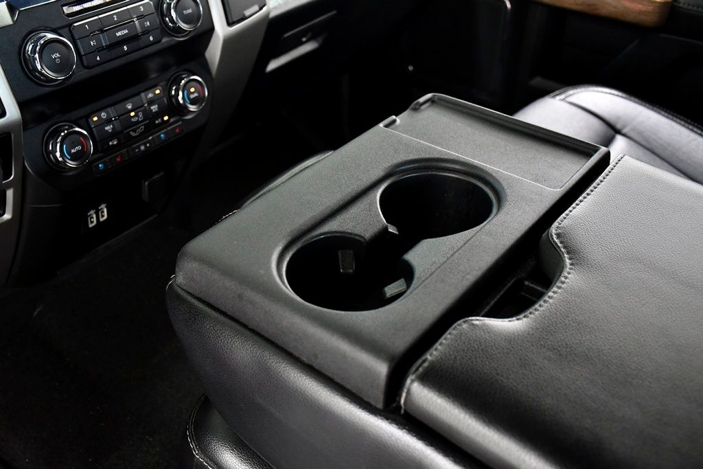2019 Ford F-150 LARIAT 2WD SuperCrew 5.5' Box - 23063772 - 24
