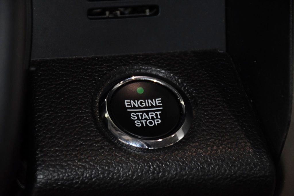 2019 Ford F-150 LARIAT 2WD SuperCrew 5.5' Box - 23063772 - 32